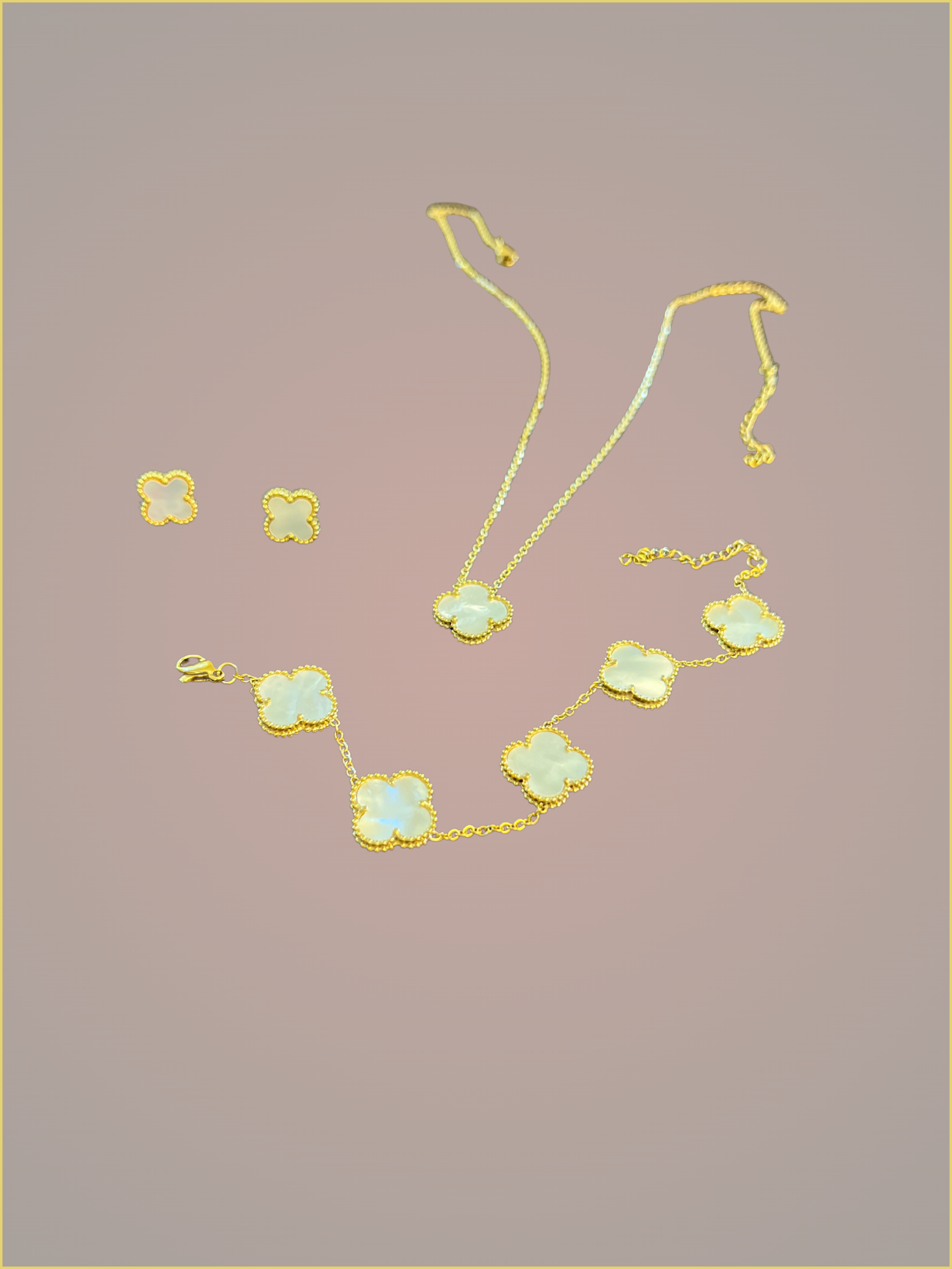 Clover Necklace