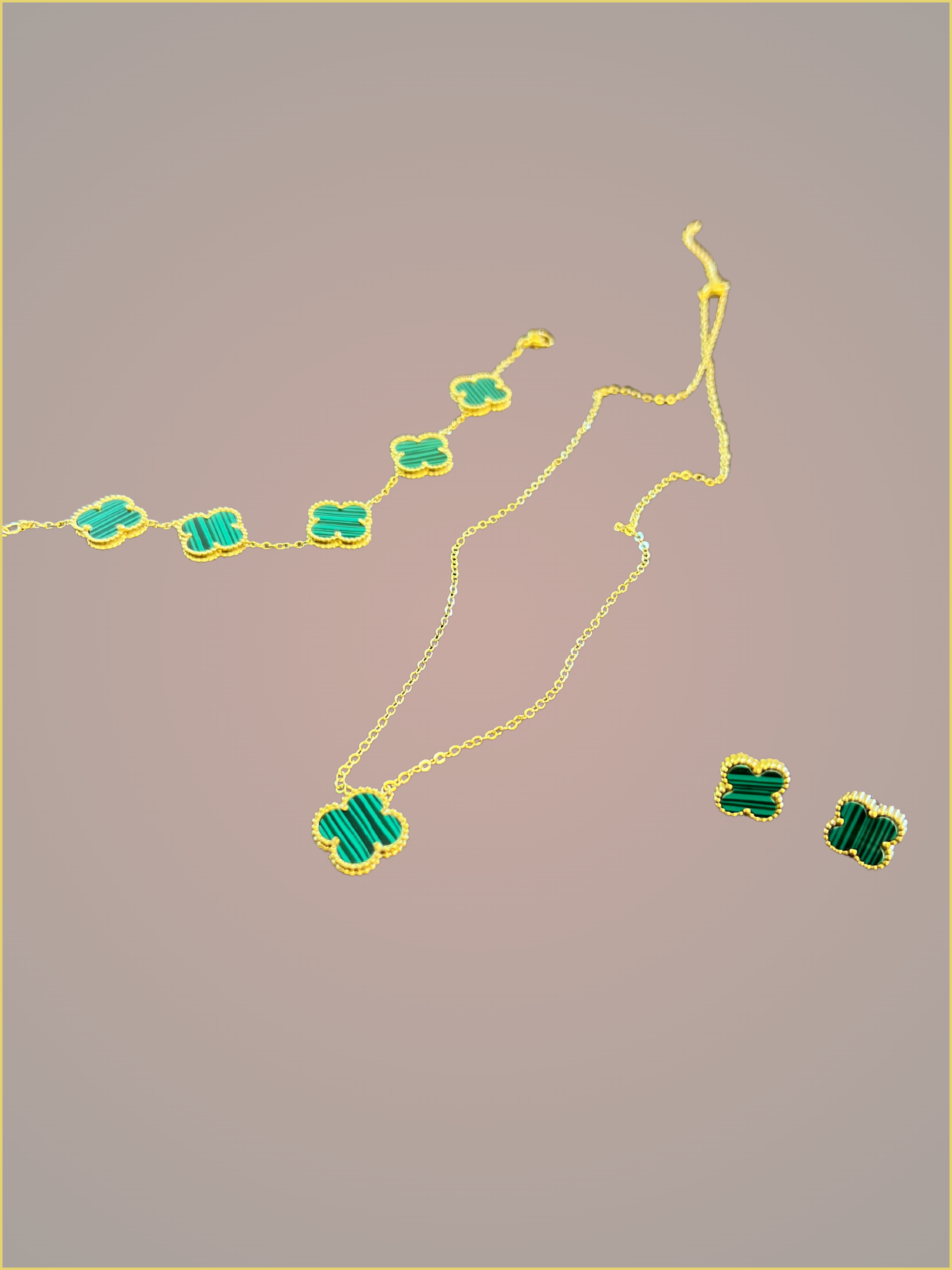 Clover Necklace