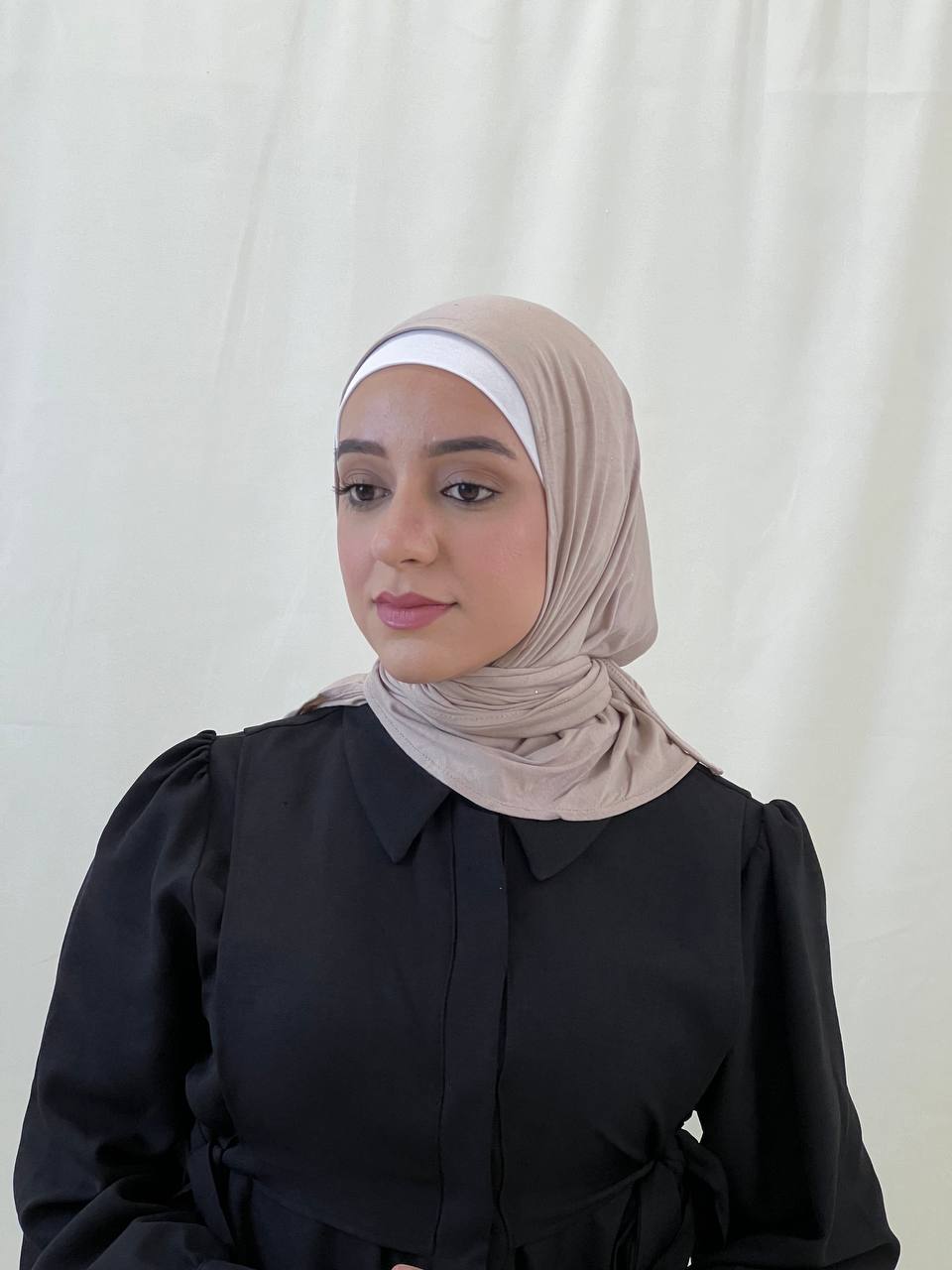 Triangle Hijab With Beads
