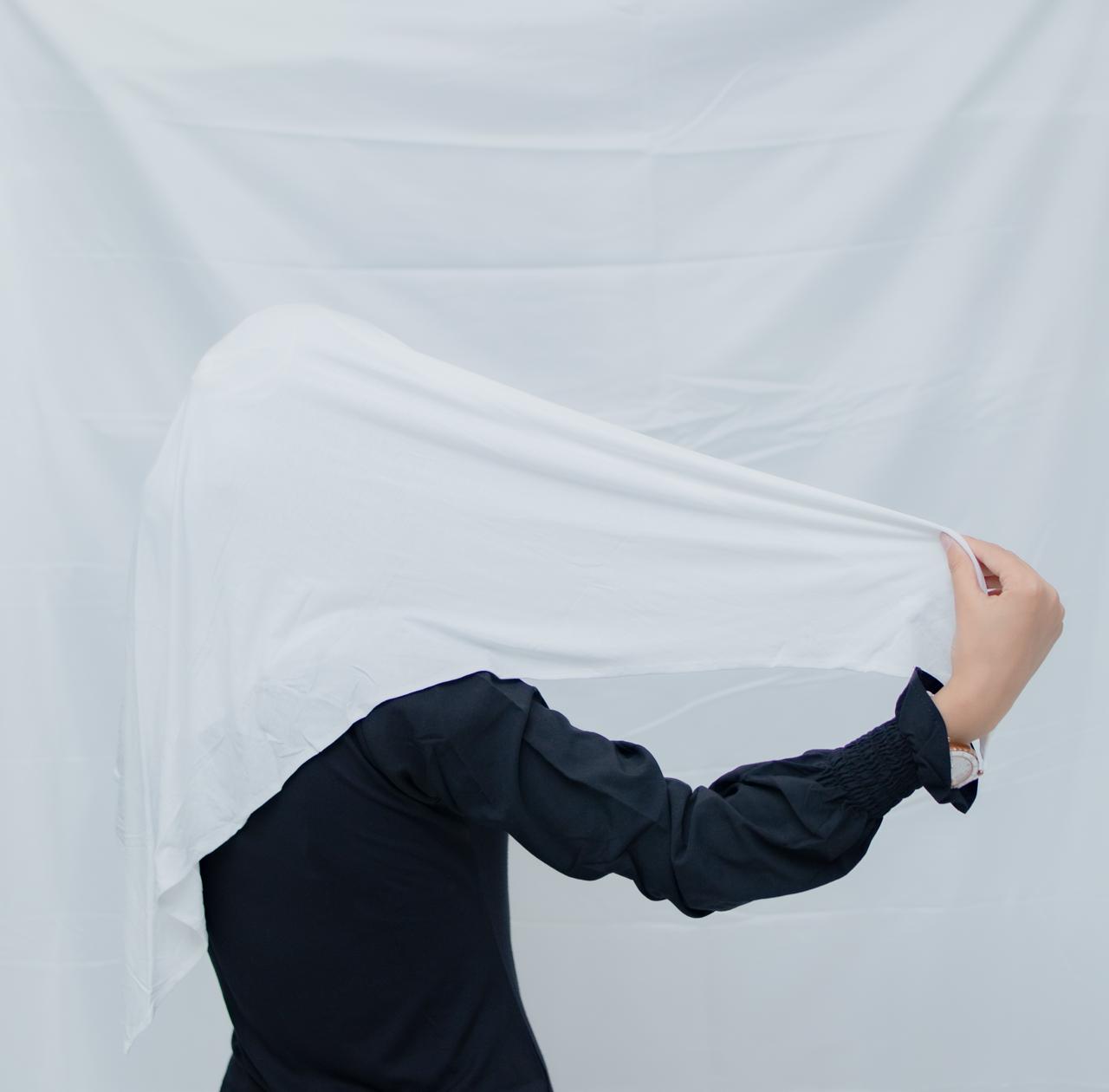 Triangle Hijab Folded edge