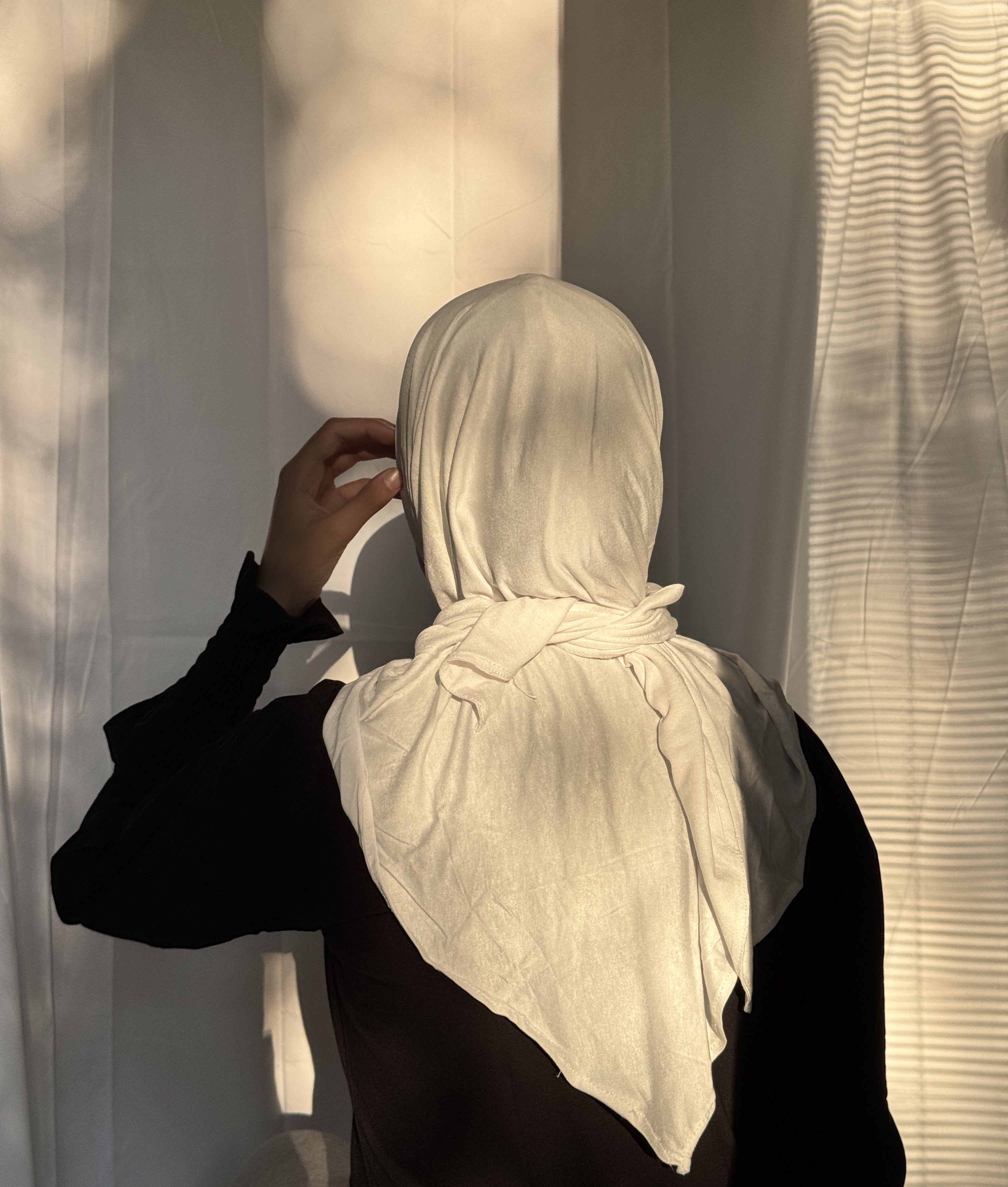 Triangle Hijab Folded edge